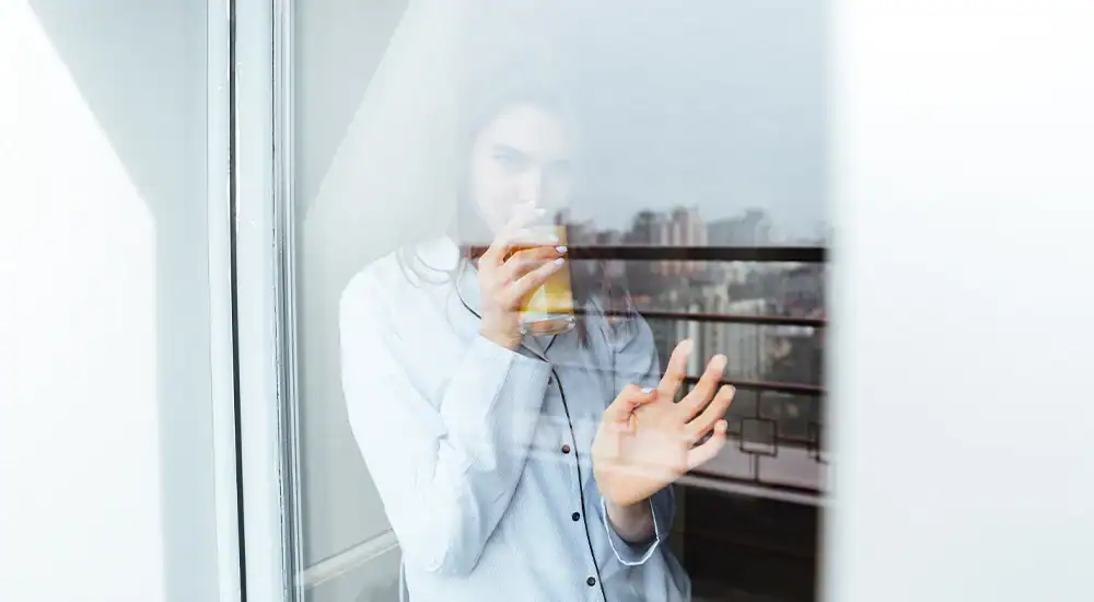 le-caratteristiche-del-vetro-antisfondamento-e-come-sceglierlo-per-gli-infissi-di-casa-o-del-tuo-negozio